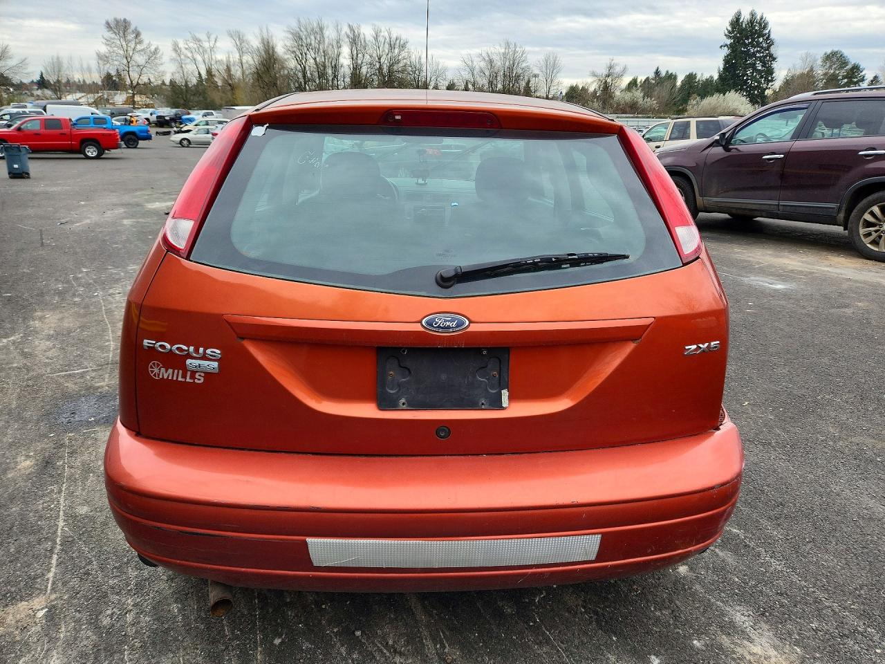 2005 FORD FOCUS ZX5 photo 11