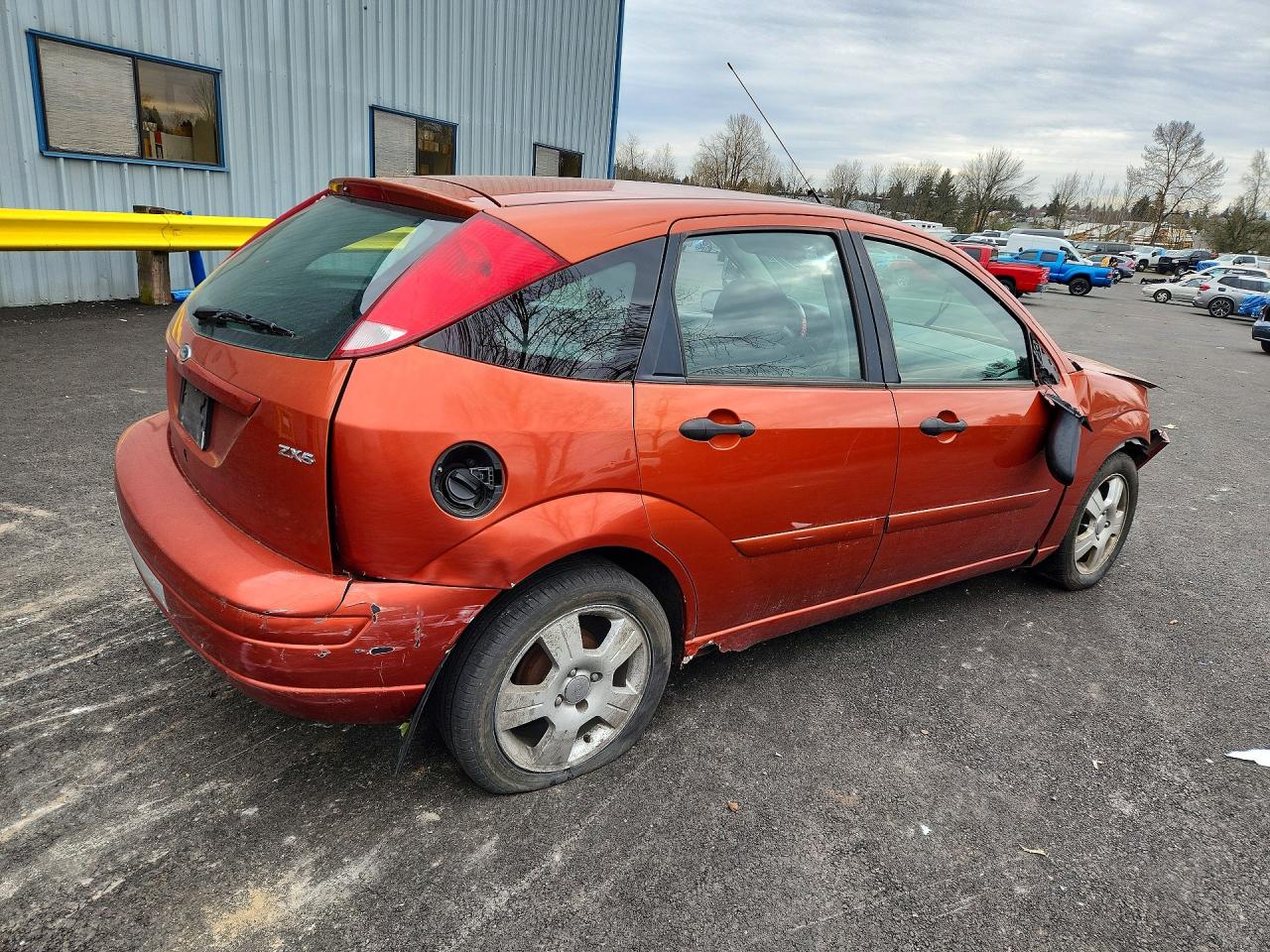 2005 FORD FOCUS ZX5 photo 5