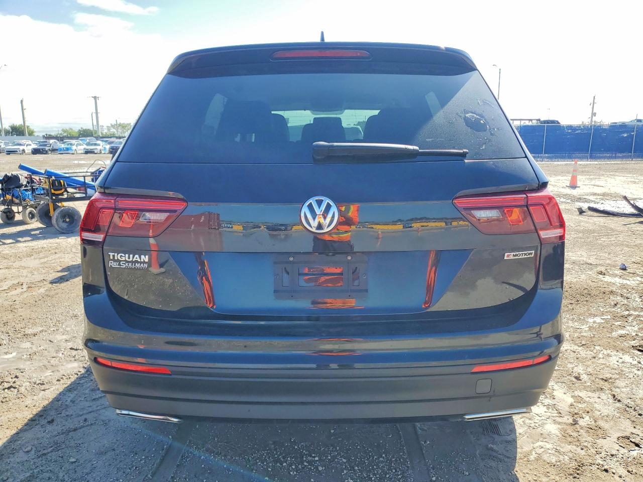 2020 VOLKSWAGEN TIGUAN S photo 16