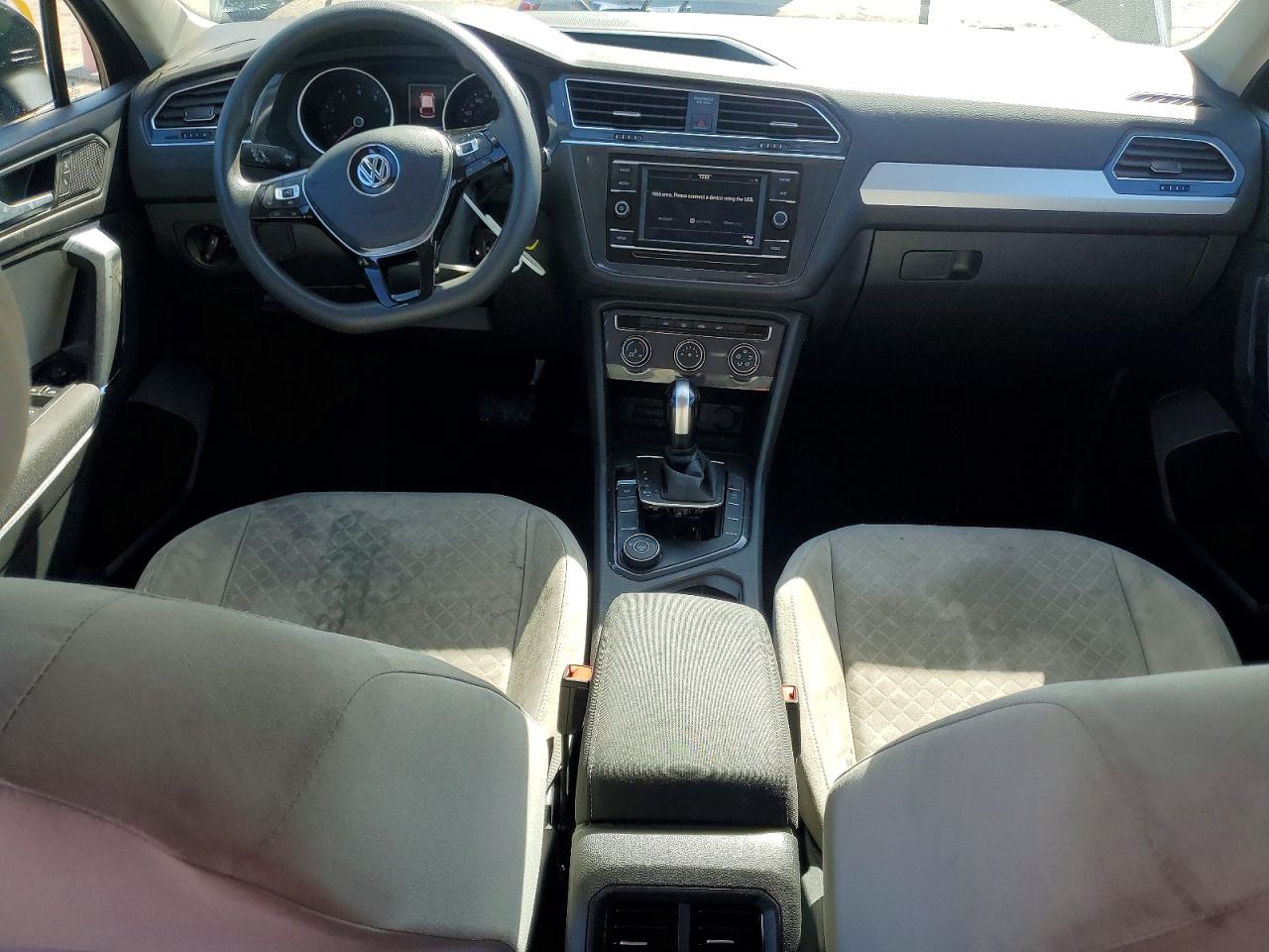 2020 VOLKSWAGEN TIGUAN S photo 22