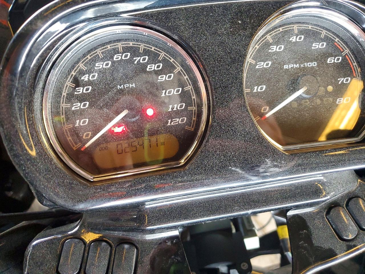 2019 HARLEY-DAVIDSON FLTRXS photo 19