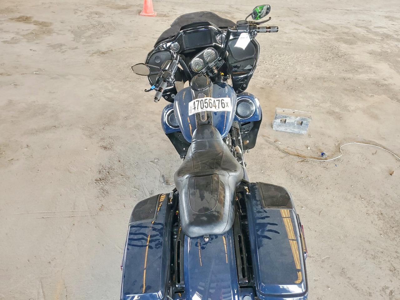 2019 HARLEY-DAVIDSON FLTRXS photo 16