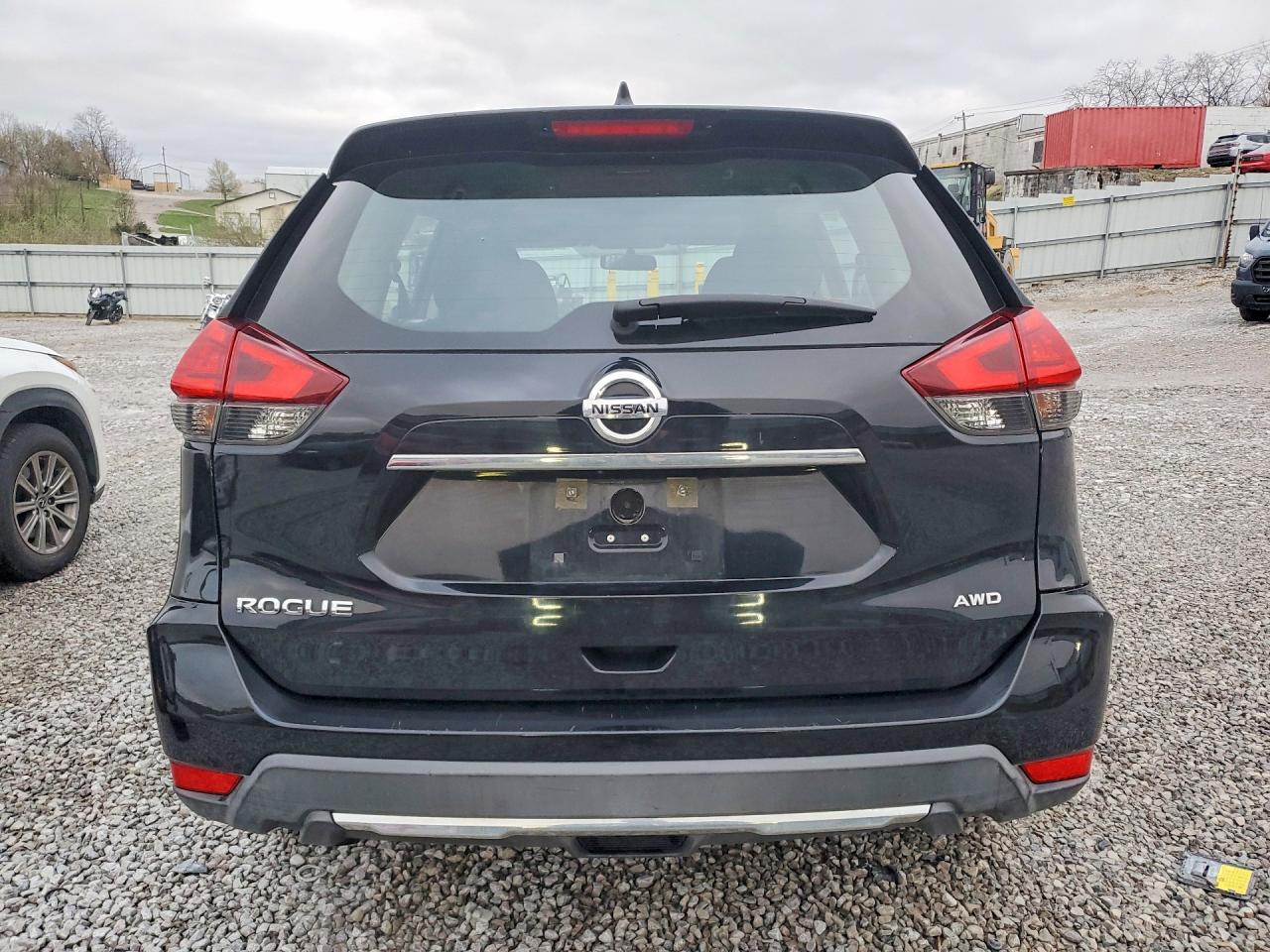 2017 NISSAN ROGUE S photo 6