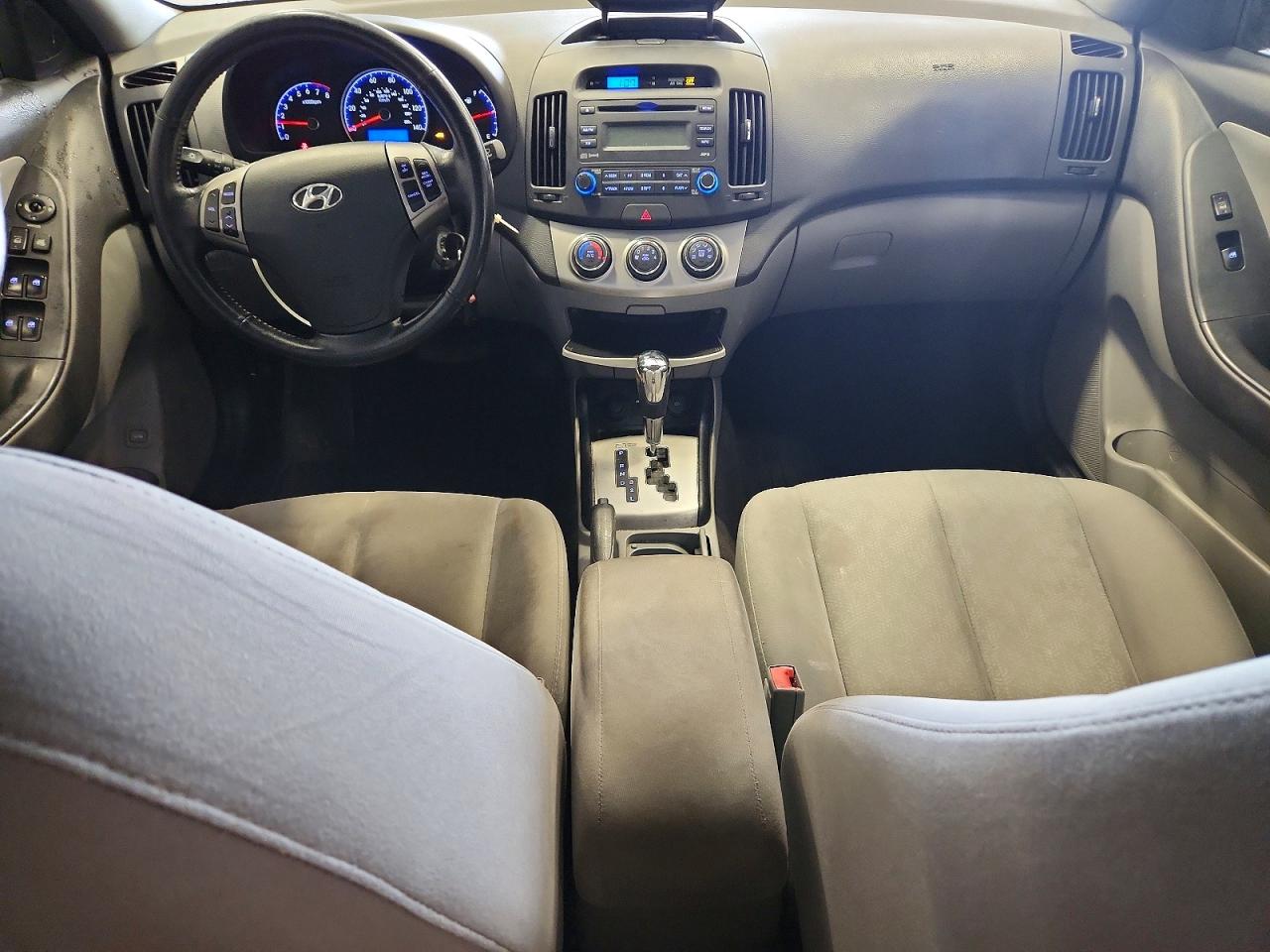 2010 HYUNDAI ELANTRA SE photo 22