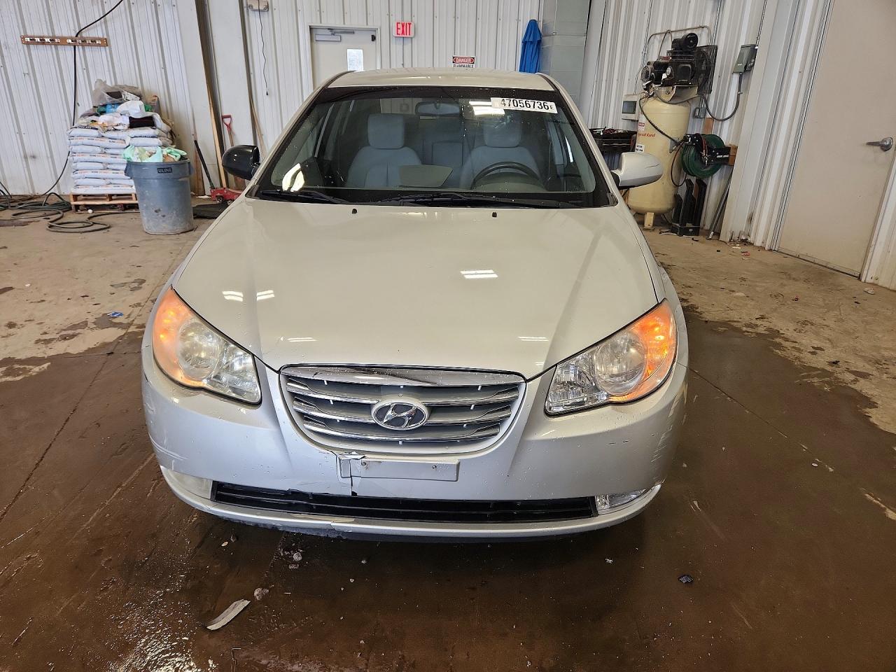 2010 HYUNDAI ELANTRA SE photo 13