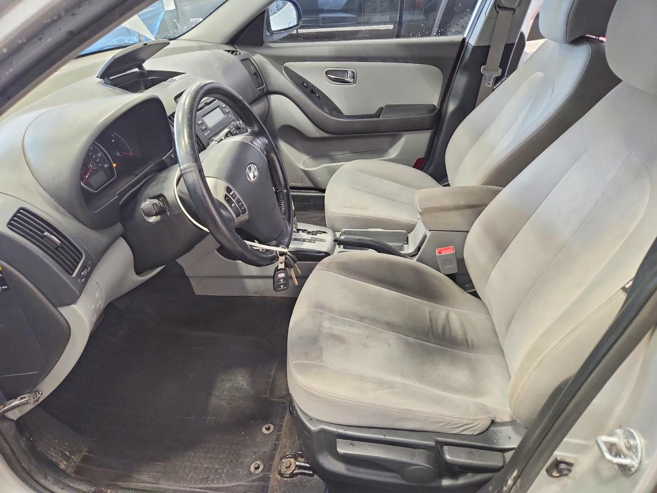 2010 HYUNDAI ELANTRA SE photo 19