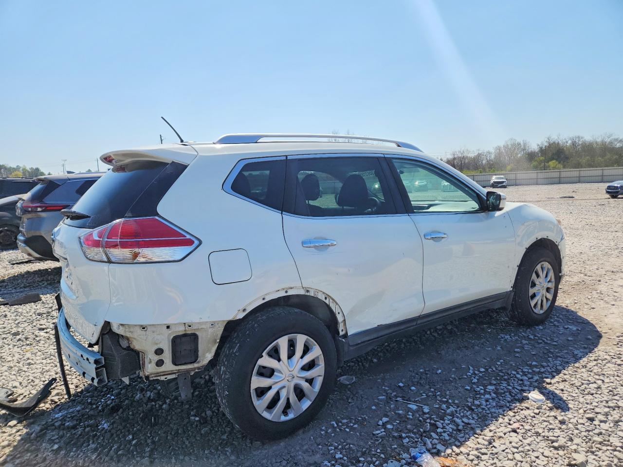 2016 NISSAN ROGUE S photo 3