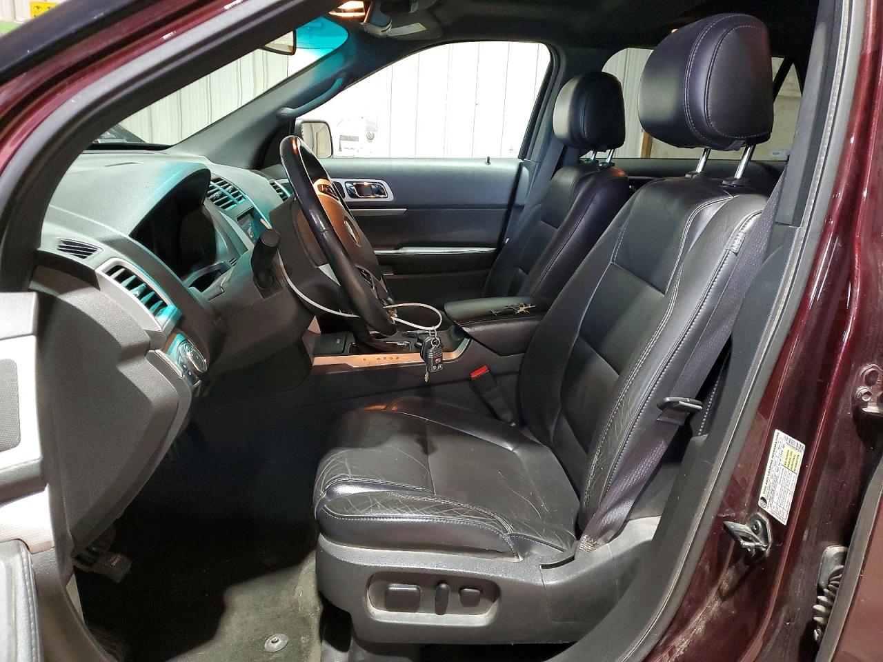 2011 FORD EXPLORER XLT photo 7