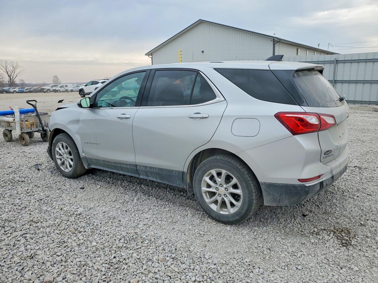 2019 CHEVROLET EQUINOX LT photo 3