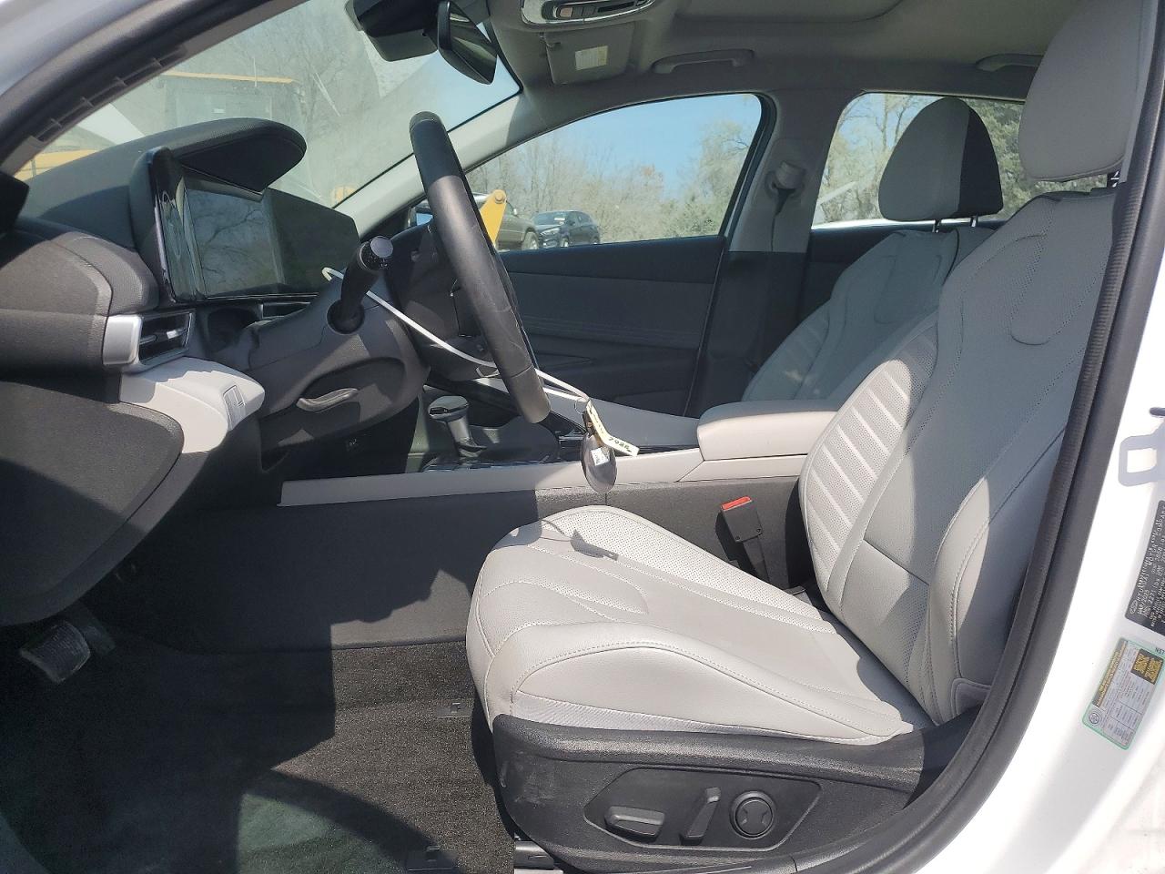 2025 HYUNDAI ELANTRA LIMITED photo 7