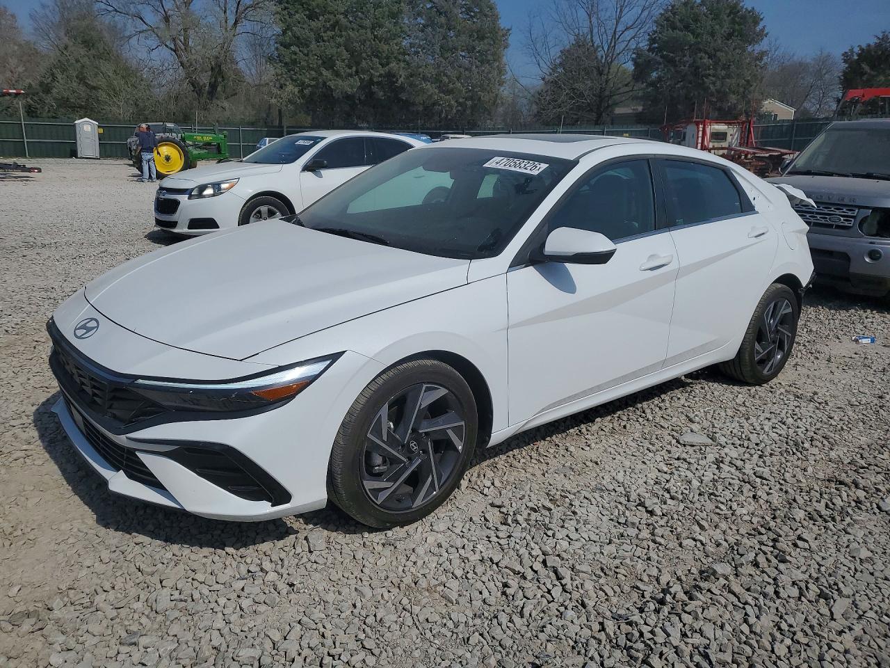 2025 HYUNDAI ELANTRA