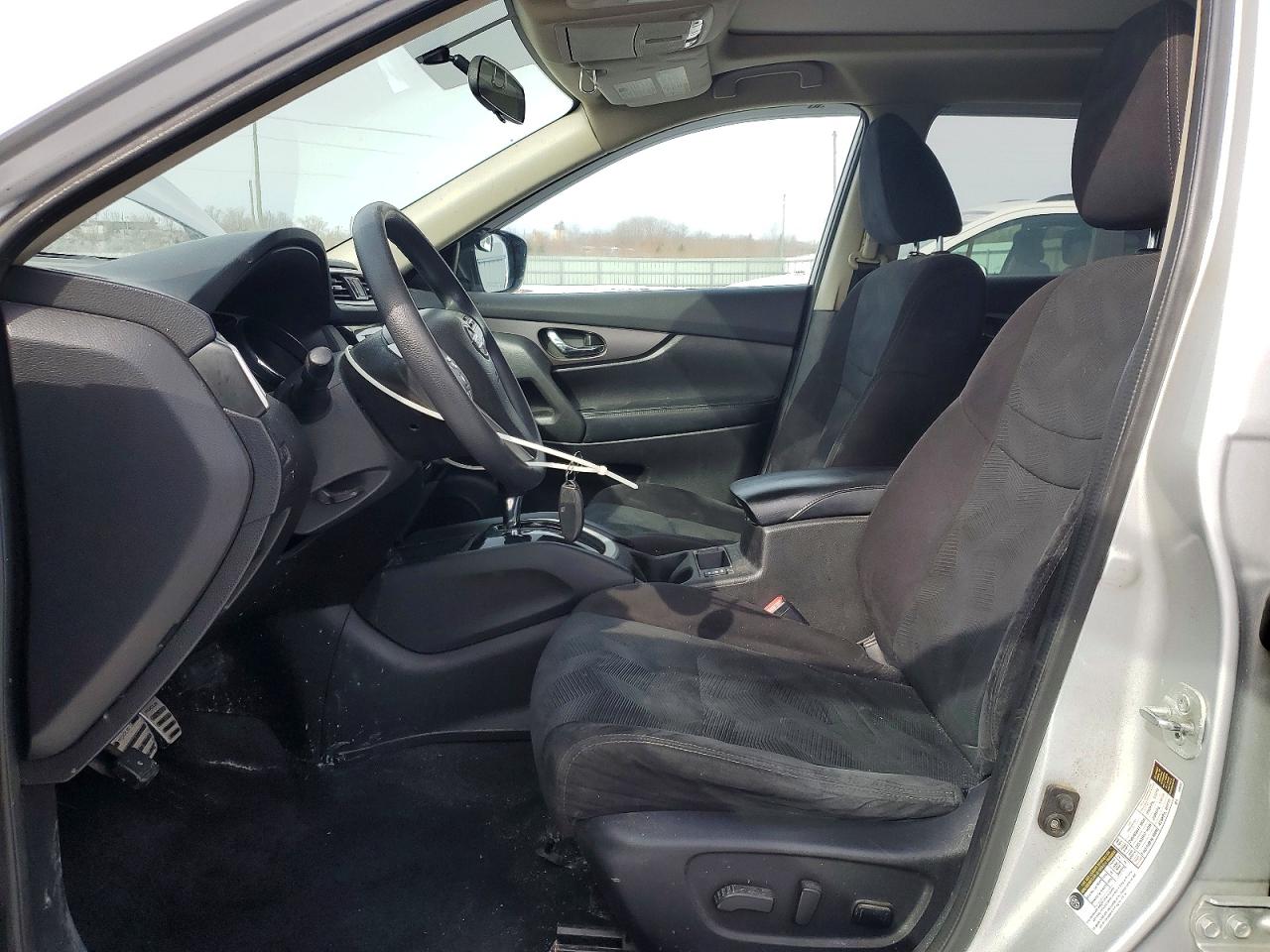 2014 NISSAN ROGUE S photo 7