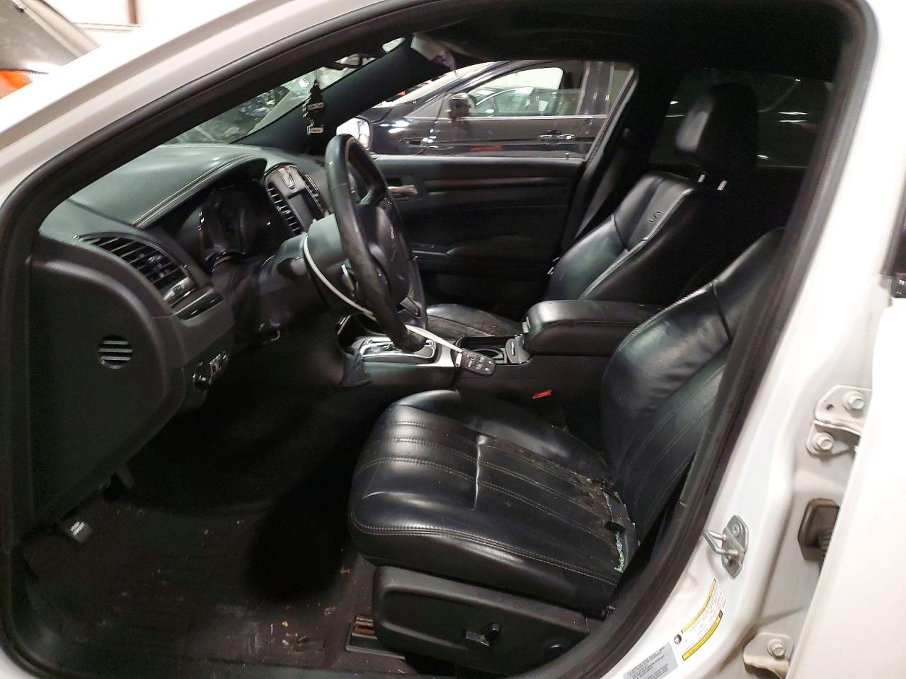2016 CHRYSLER 300 S photo 7