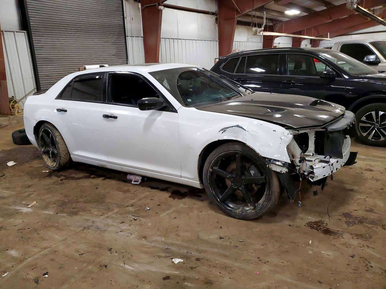2016 CHRYSLER 300 S photo 4