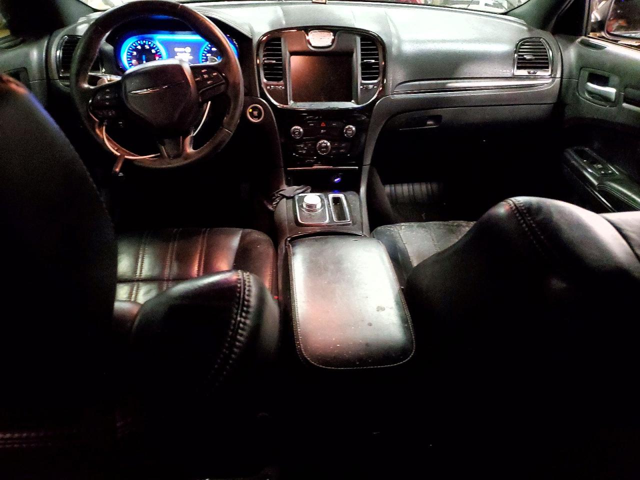 2016 CHRYSLER 300 S photo 8