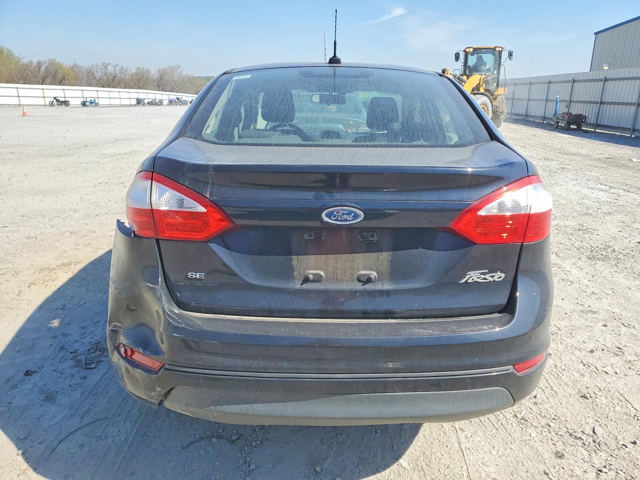 2016 FORD FIESTA SE photo 6