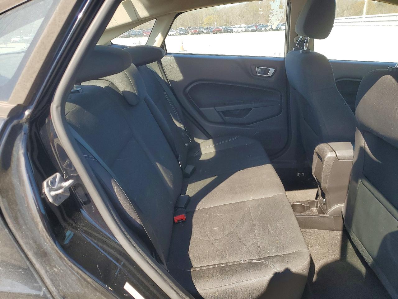 2016 FORD FIESTA SE photo 10