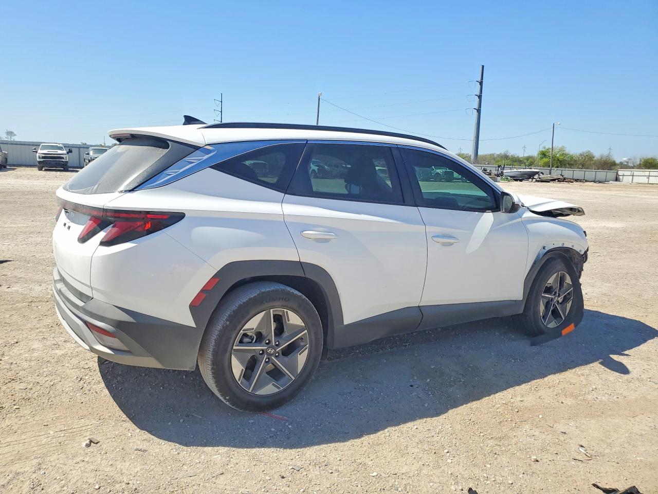 2025 HYUNDAI TUCSON SEL photo 5