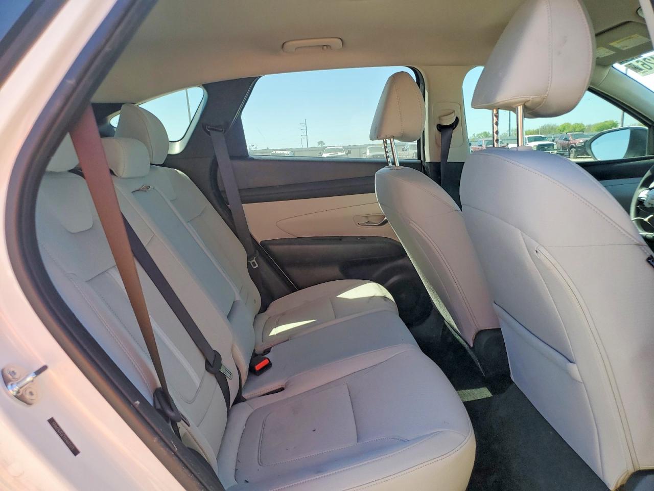 2025 HYUNDAI TUCSON SEL photo 21