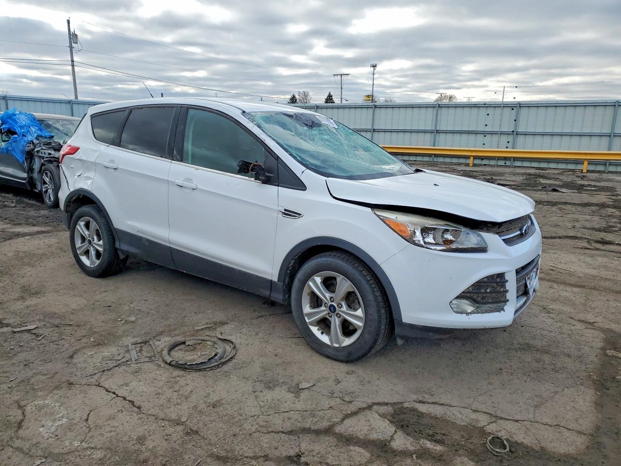 2014 FORD ESCAPE SE photo 4