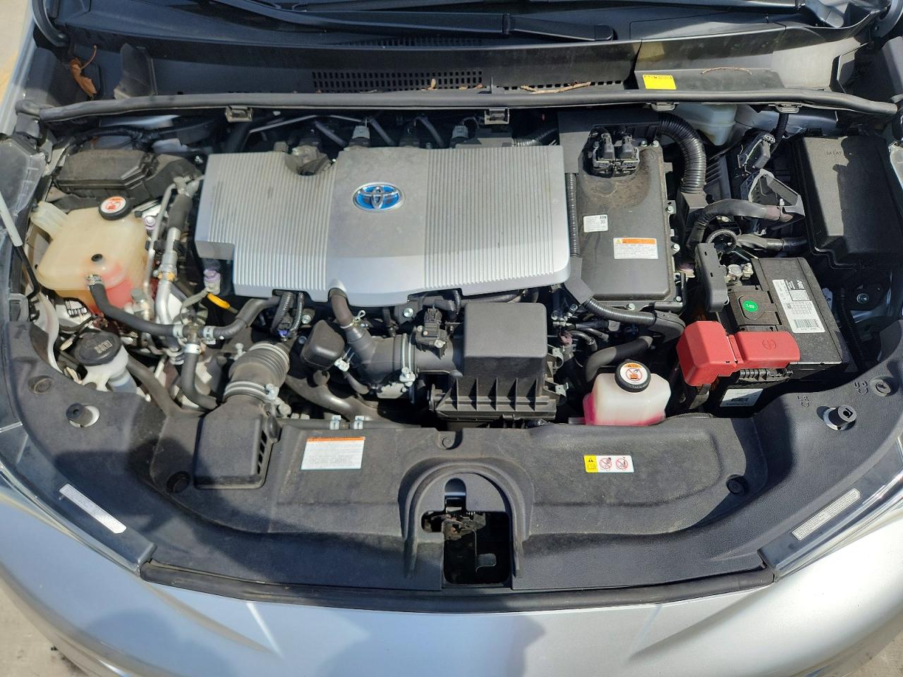 2018 TOYOTA PRIUS TWO photo 21