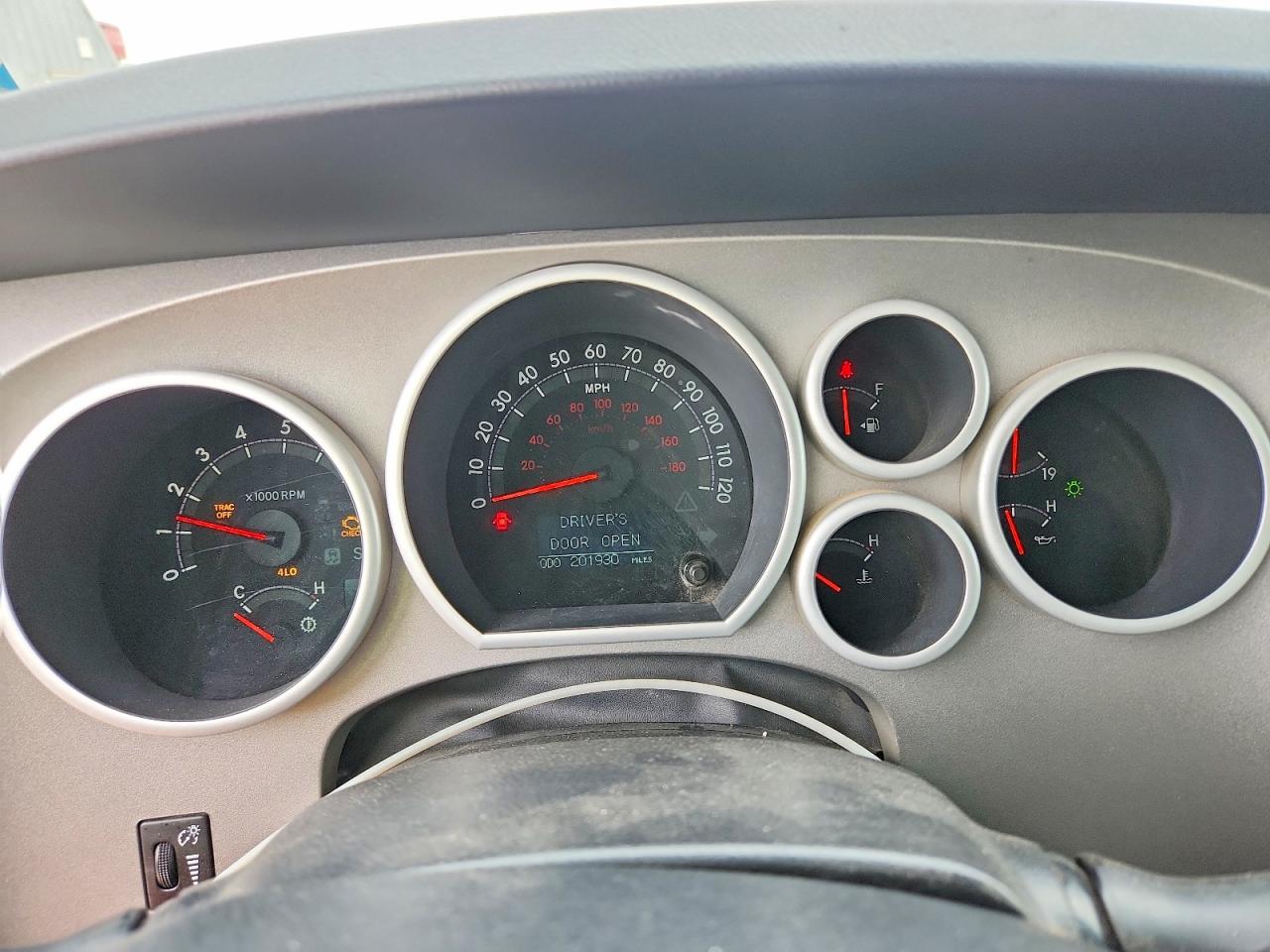 2013 TOYOTA TUNDRA LIMITED photo 17