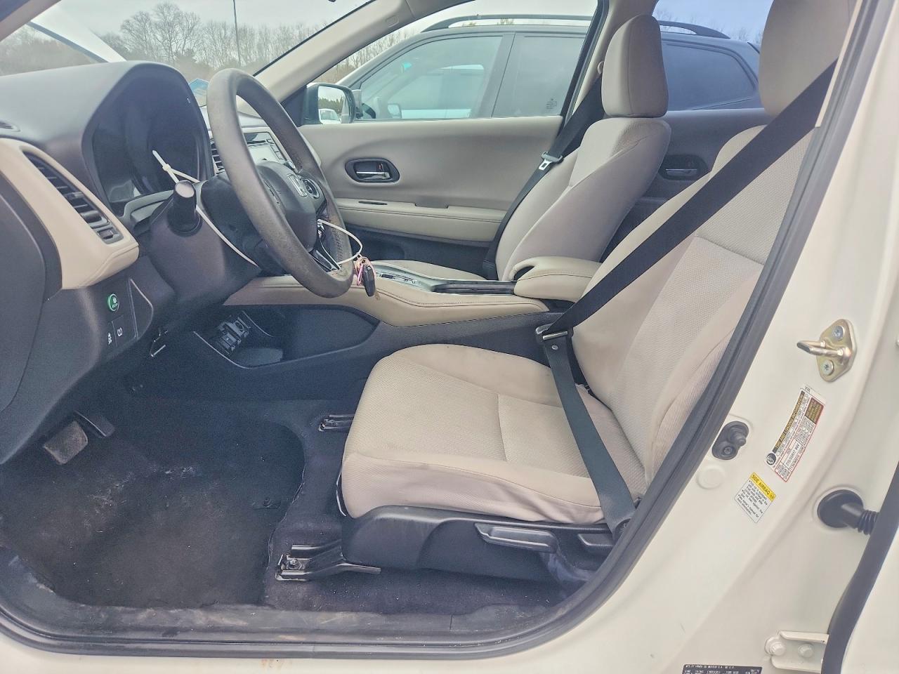 2016 HONDA HR-V LX photo 7