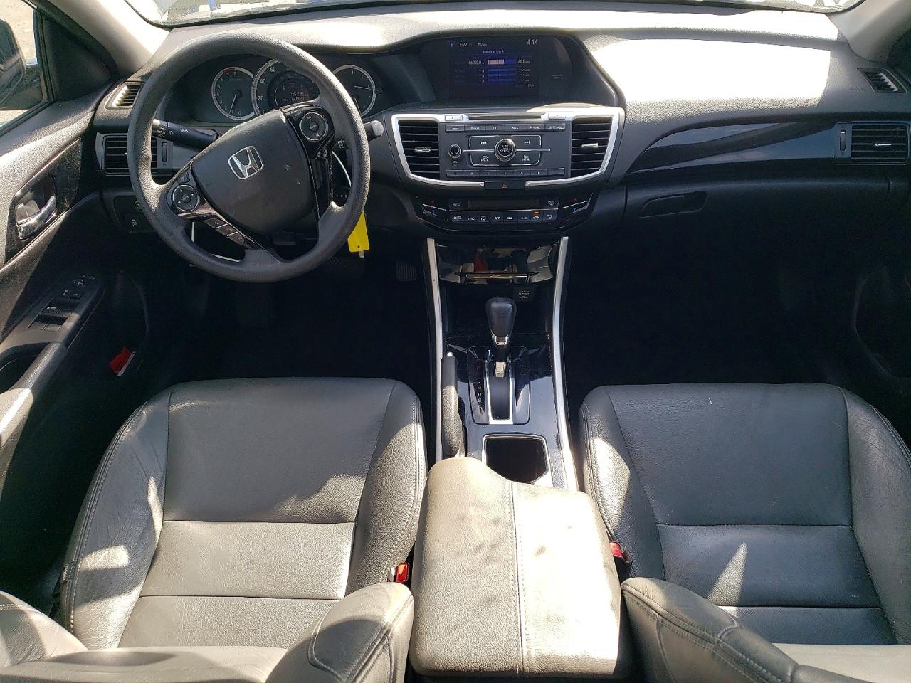 2017 HONDA ACCORD LX photo 15