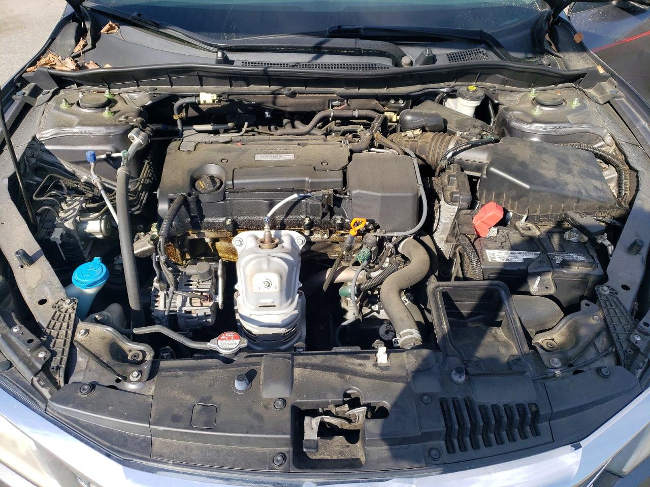 2017 HONDA ACCORD LX photo 21