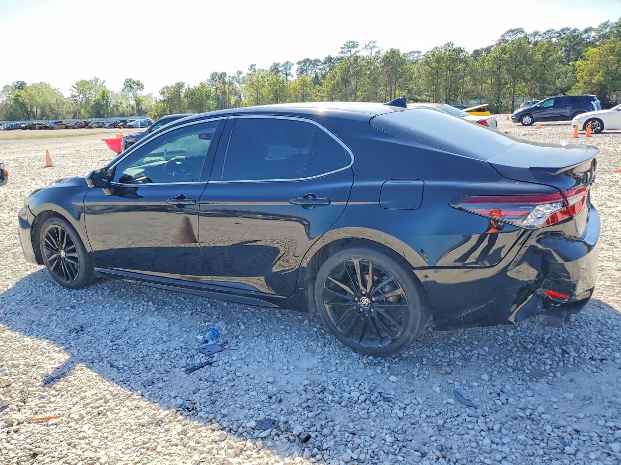 2023 TOYOTA CAMRY XSE photo 3