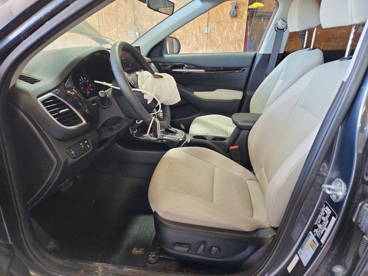 2023 KIA SELTOS EX photo 19