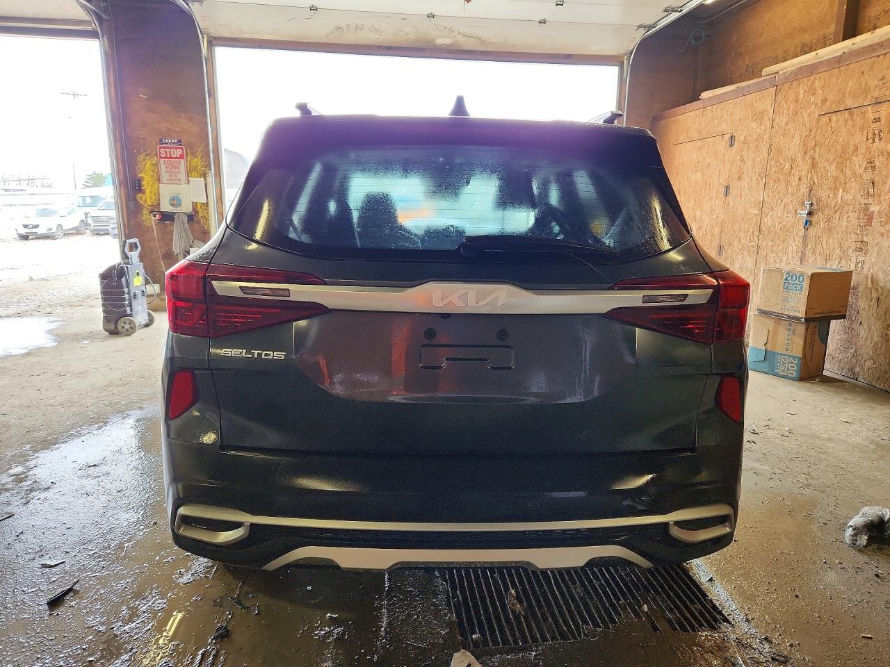 2023 KIA SELTOS EX photo 16