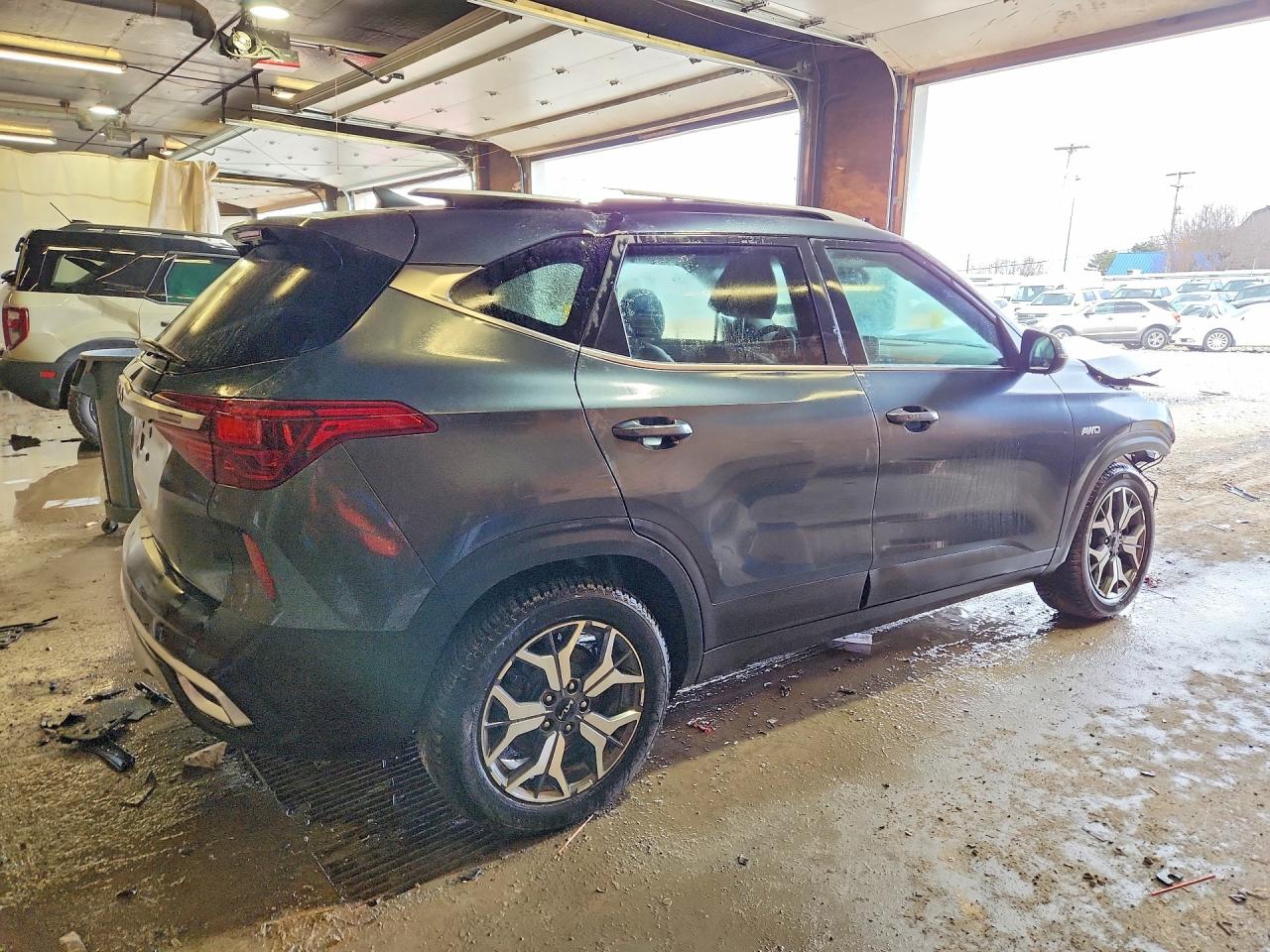2023 KIA SELTOS EX photo 7