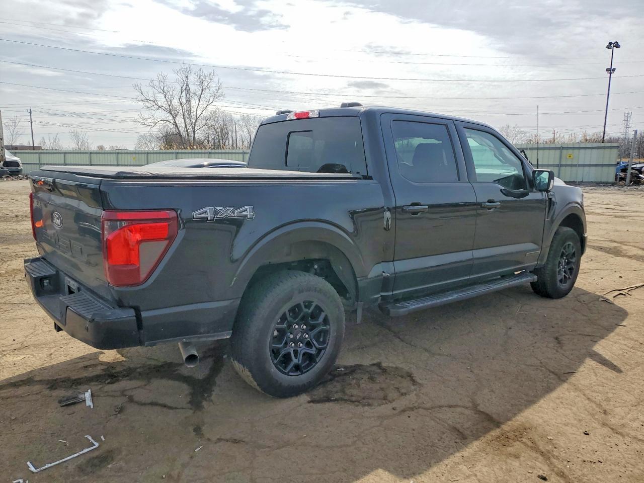 2025 FORD F150 XLT photo 3