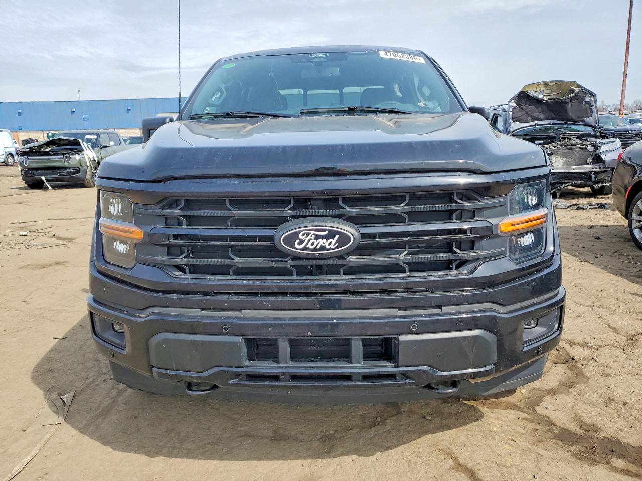 2025 FORD F150 XLT photo 5