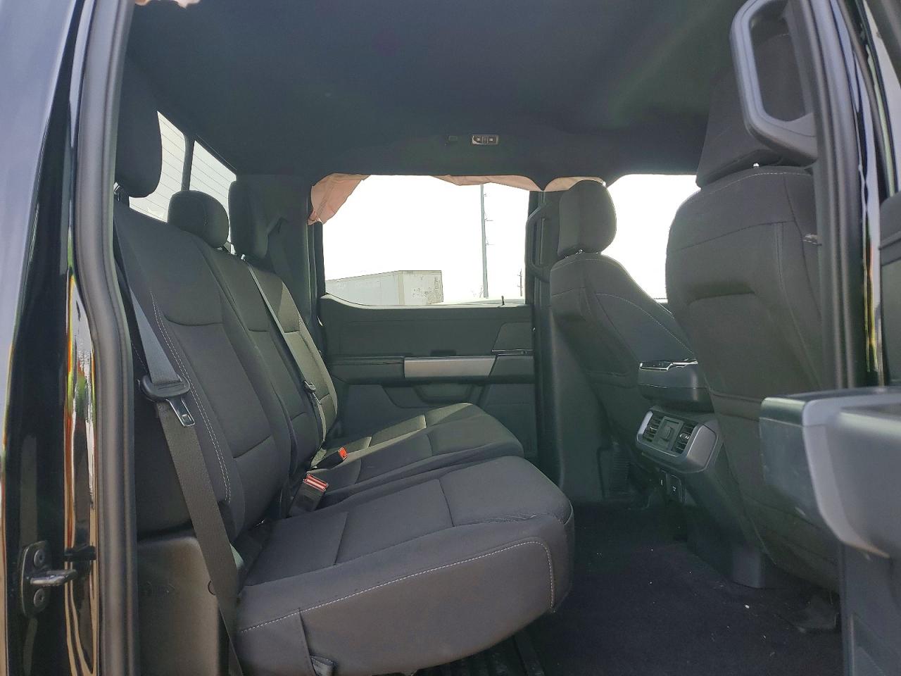 2025 FORD F150 XLT photo 10