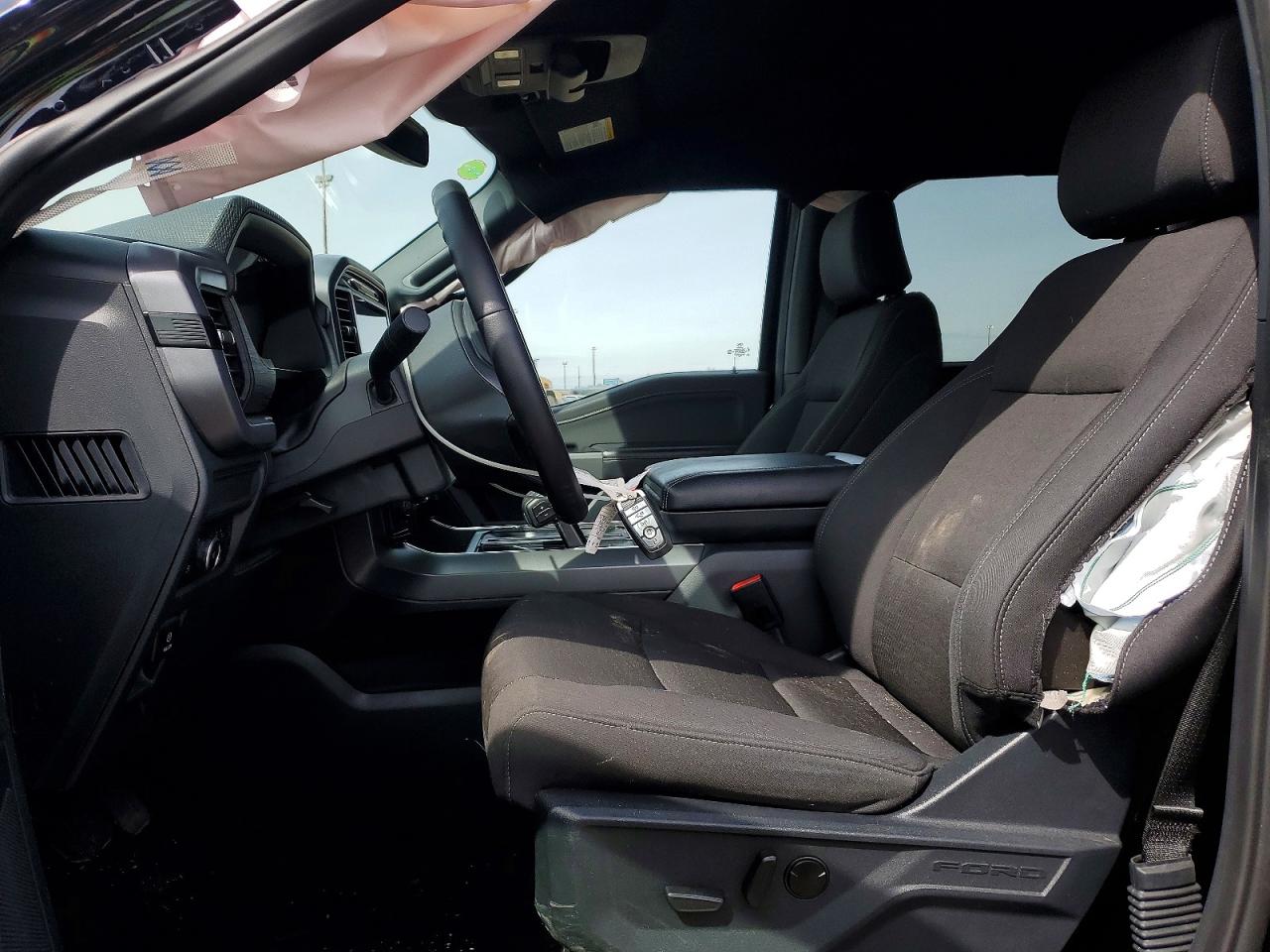 2025 FORD F150 XLT photo 7
