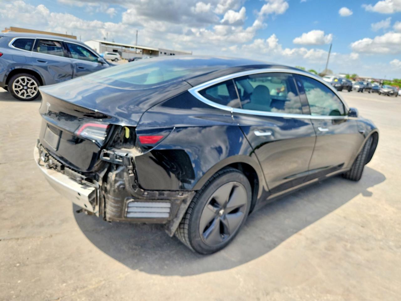 2019 TESLA MODEL 3 photo 5