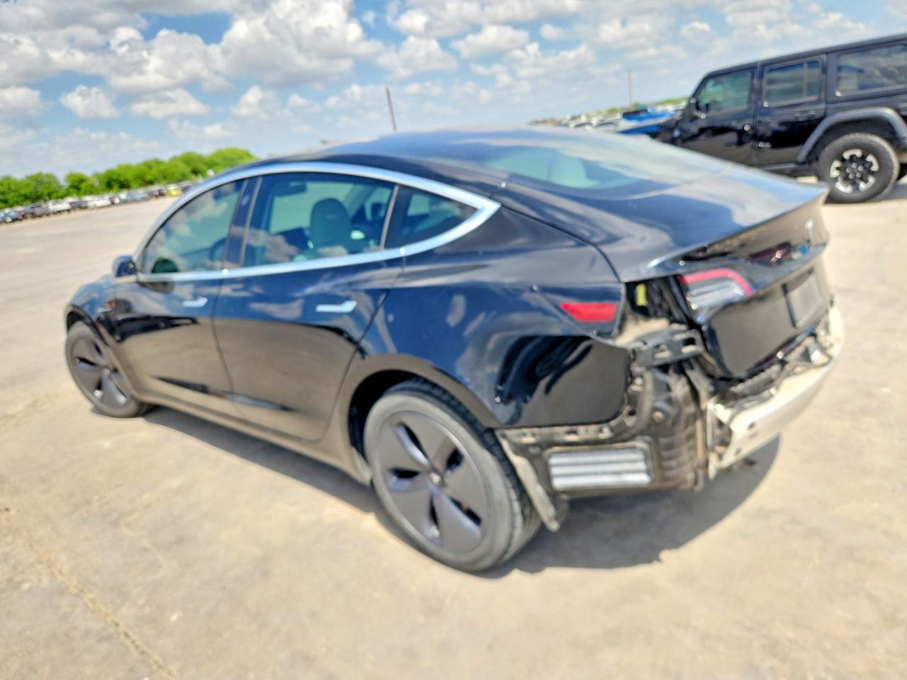 2019 TESLA MODEL 3 photo 3