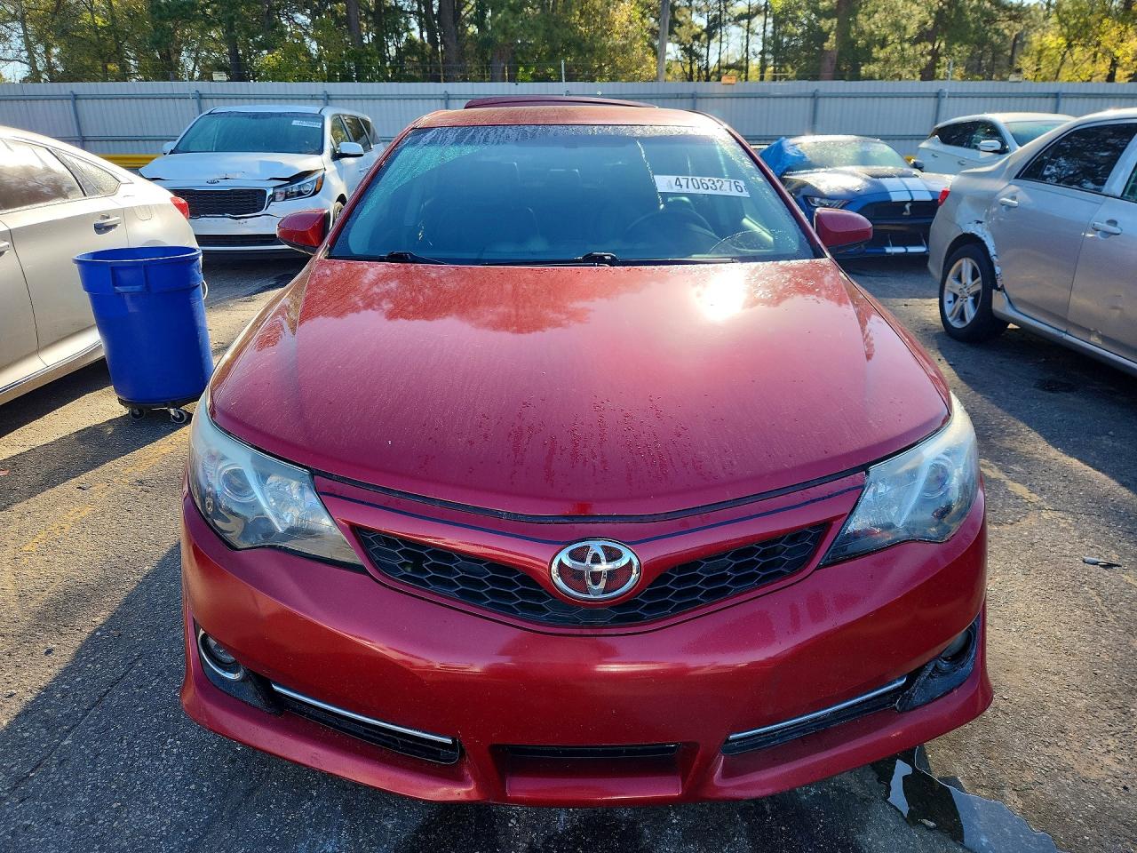 2013 TOYOTA CAMRY SE photo 5