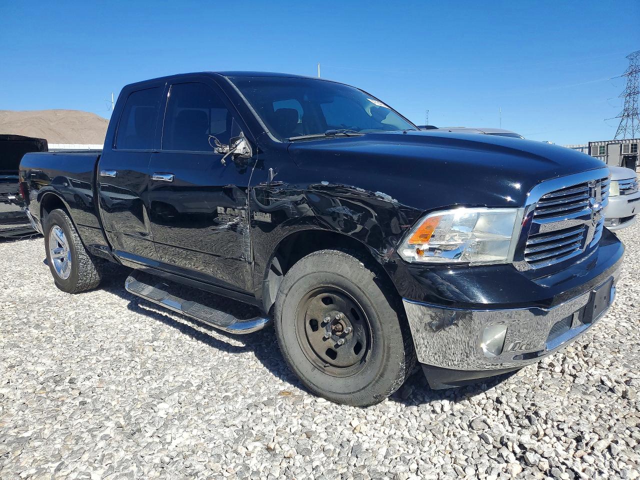 2014 RAM 1500 SLT photo 7