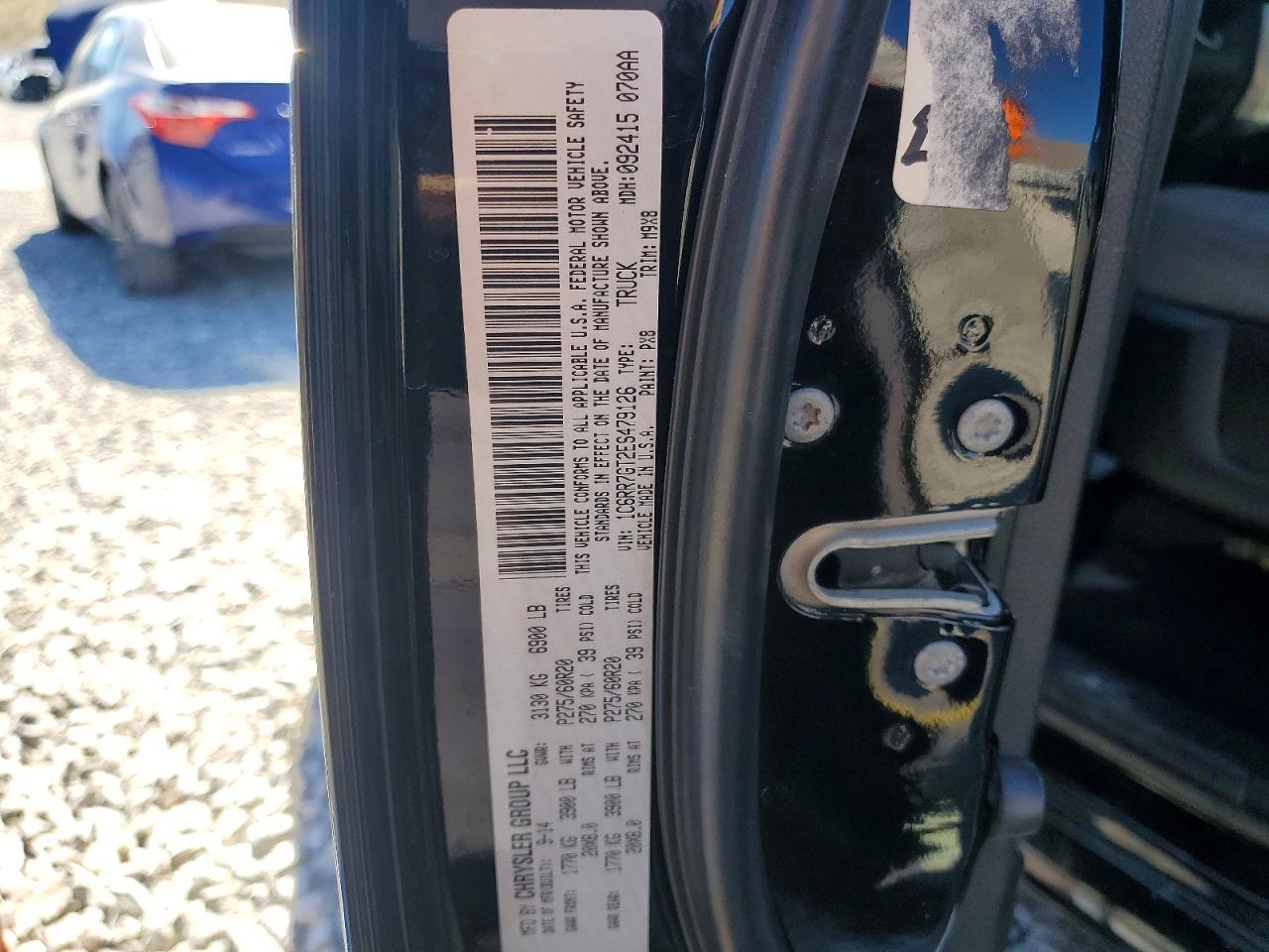 2014 RAM 1500 SLT photo 23