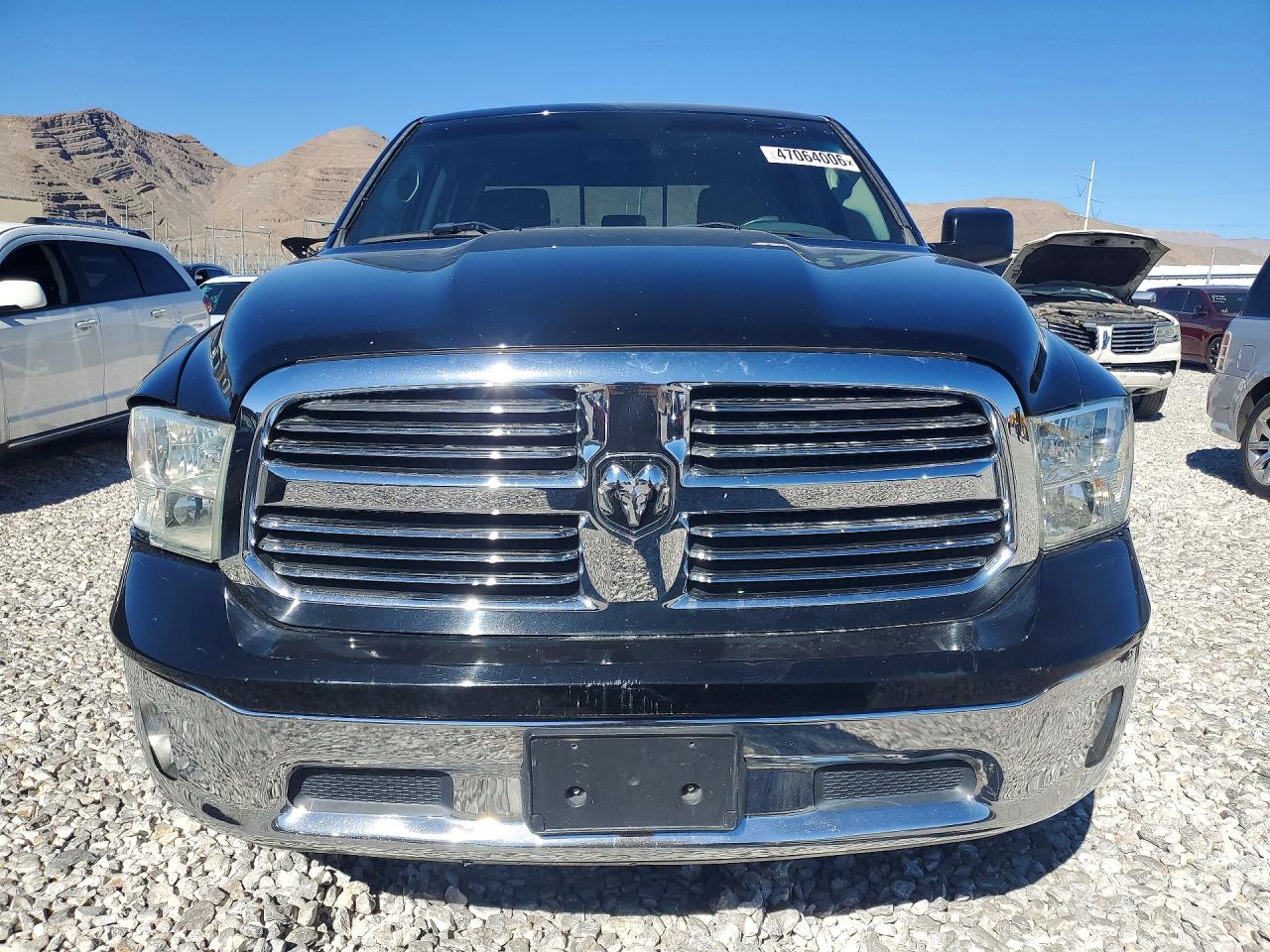 2014 RAM 1500 SLT photo 9