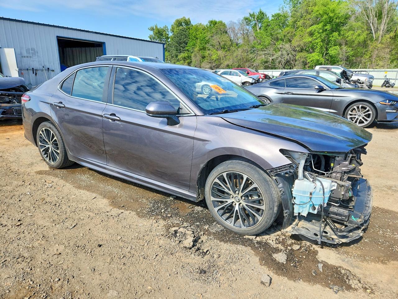 2018 TOYOTA CAMRY SE photo 7