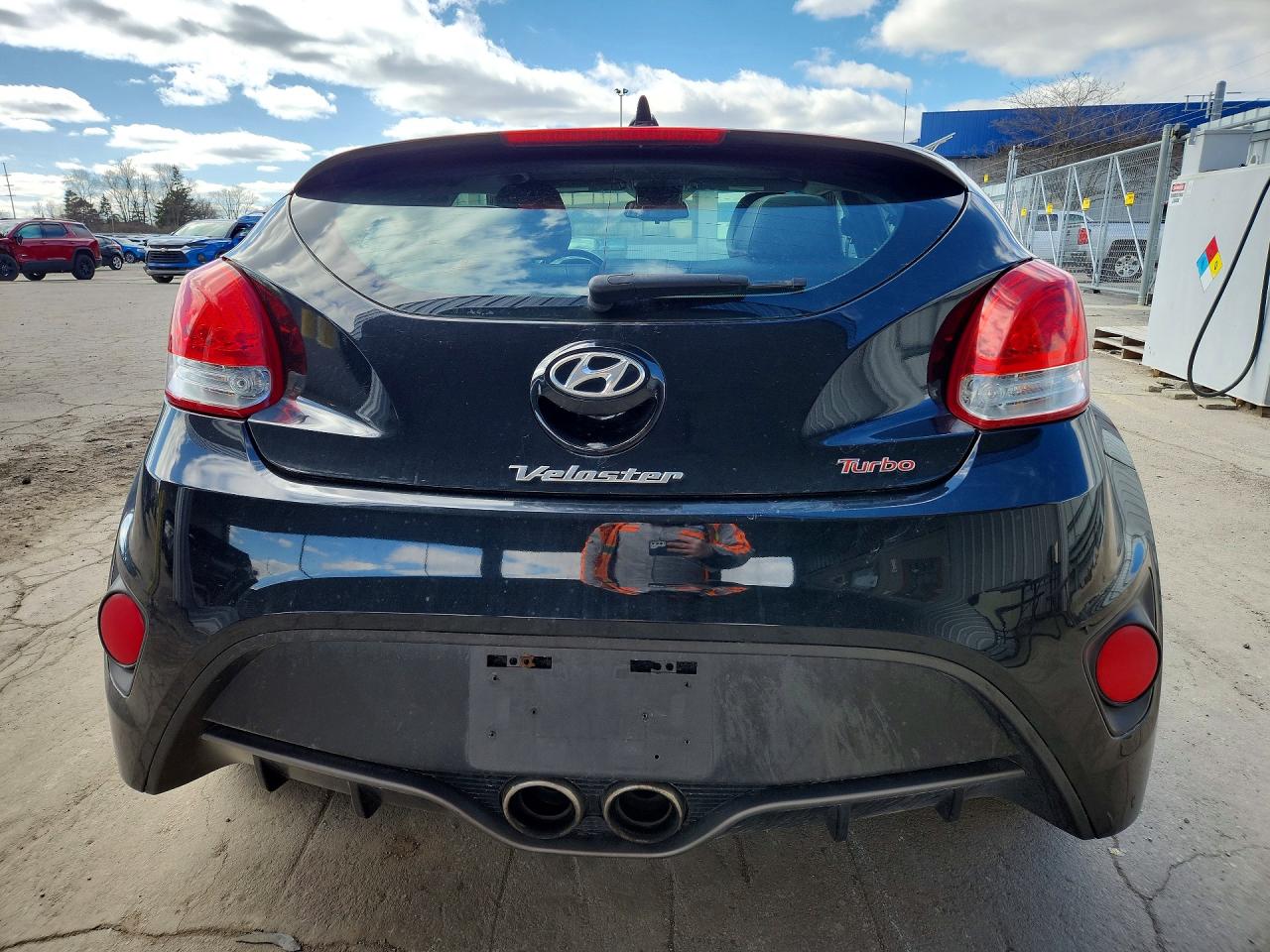 2013 HYUNDAI VELOSTER TURBO photo 11