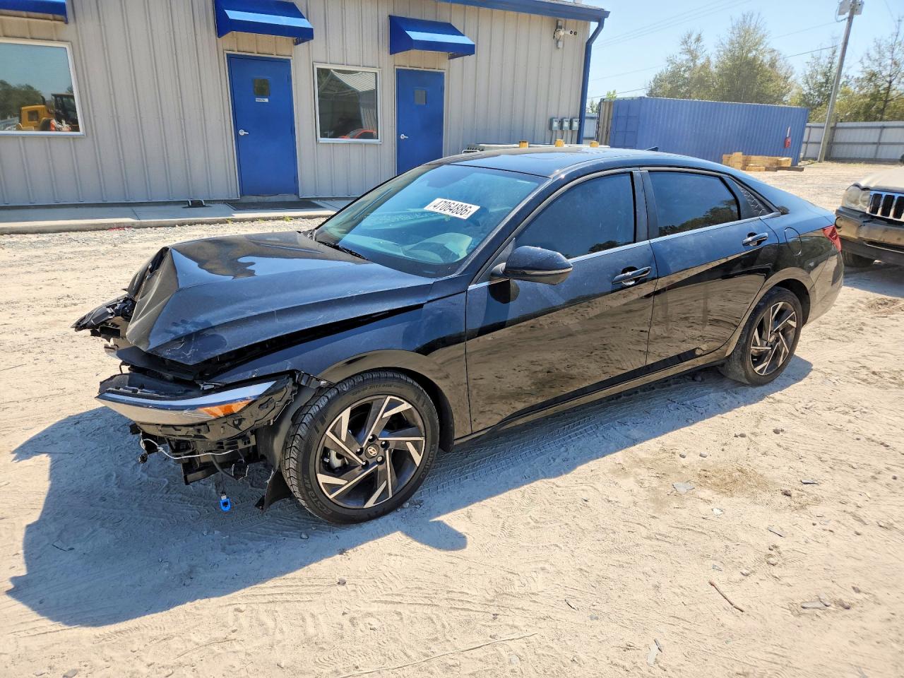 2024 HYUNDAI ELANTRA