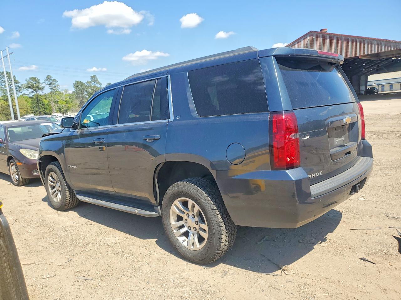 2020 CHEVROLET TAHOE C1500 LT photo 2