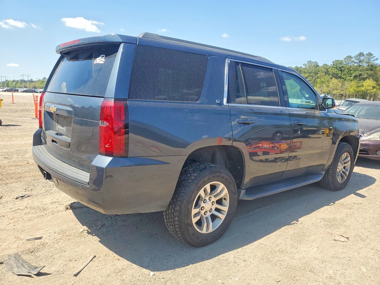 2020 CHEVROLET TAHOE C1500 LT photo 3
