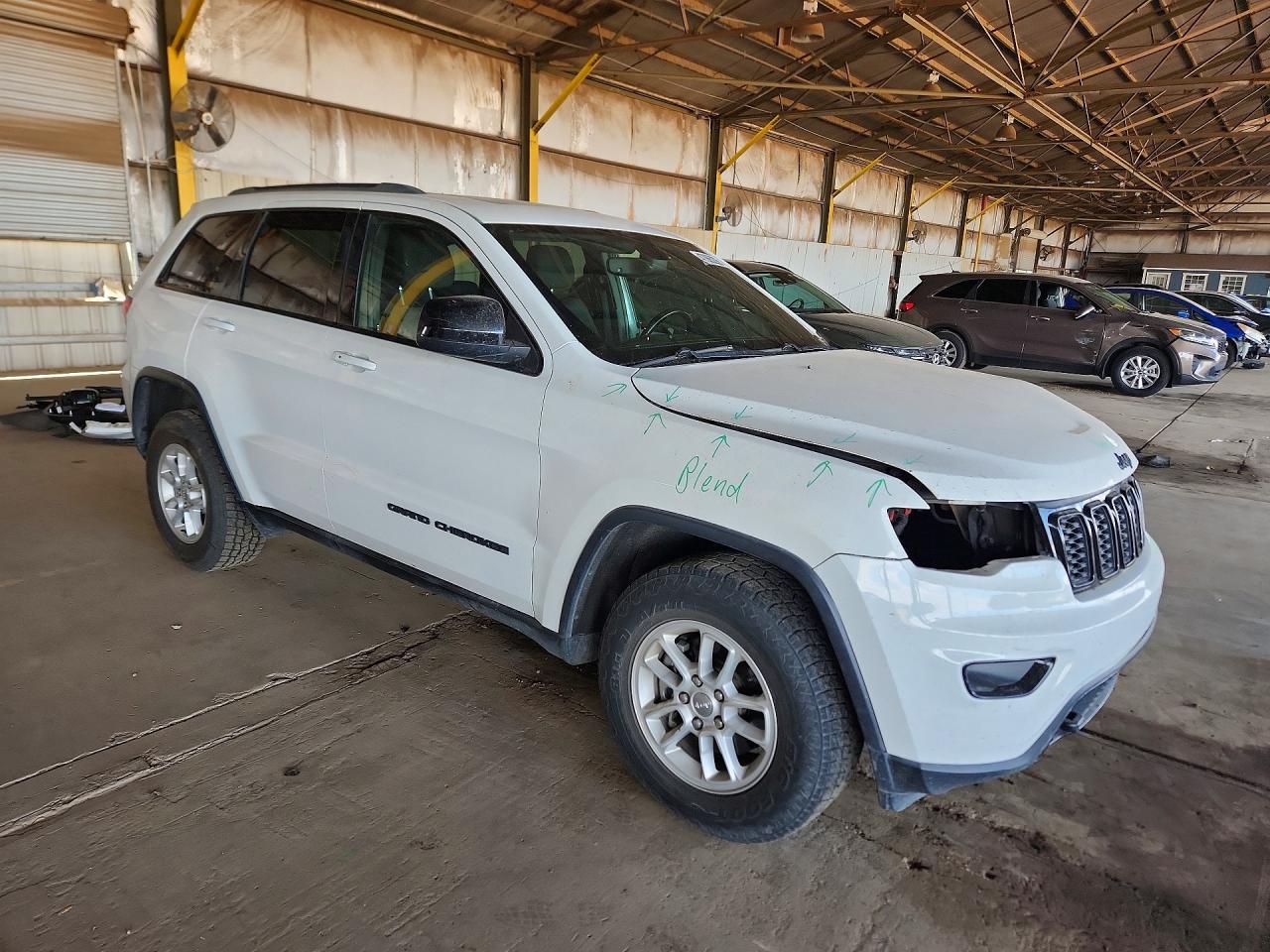 2018 JEEP GRAND CHEROKEE LAREDO photo 4