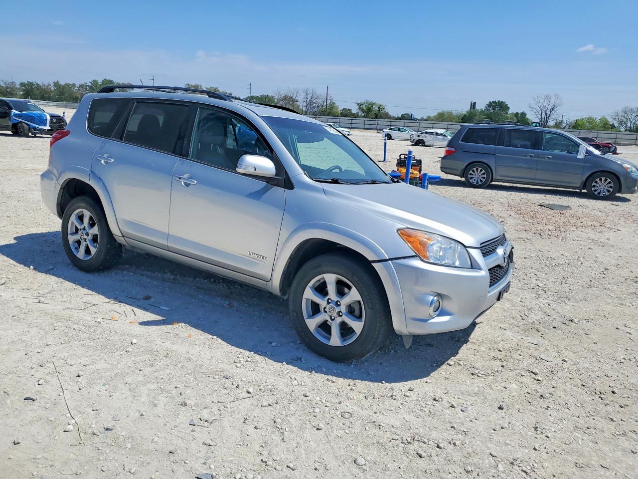 2012 TOYOTA RAV4 LIMITED photo 10